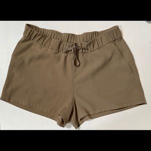 LuLu Lemon On the Fly short